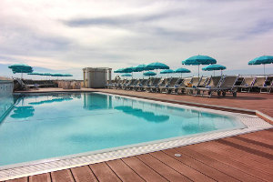 4 tähden hotelli nizzassa